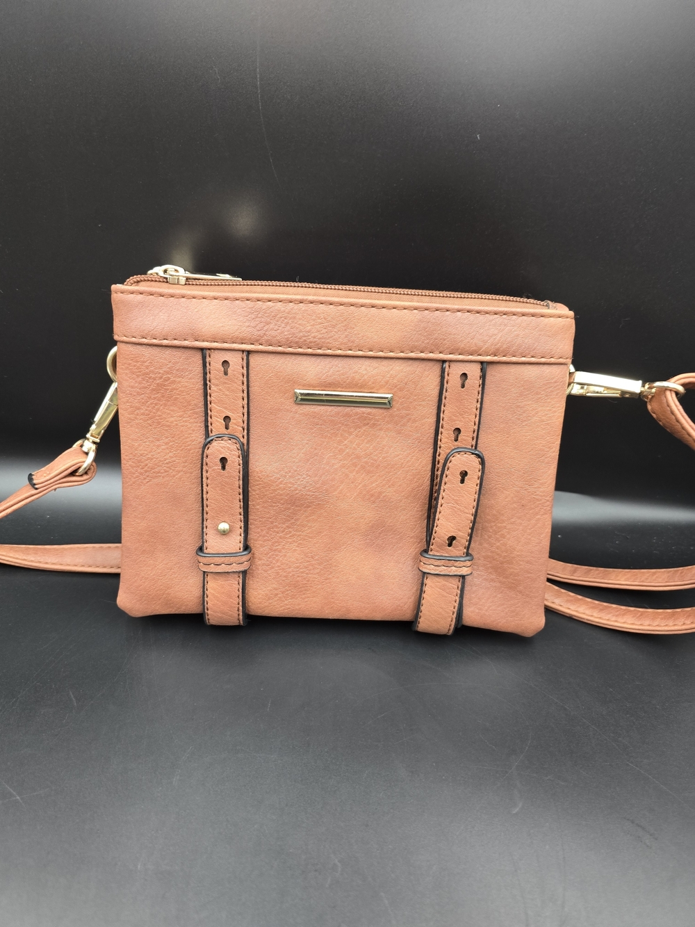Compact Tan Crossbody Bag with Adjustable Strap